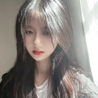 它在身后